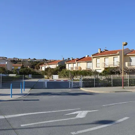 Maison Familiale 4 Pieces, 6 Couchages, Pres De La A Saint Pierre La - Fr-1-229d-76 Holiday home