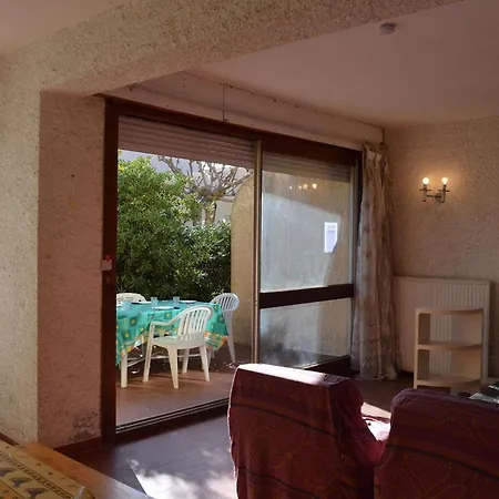 Holiday home Maison Familiale 4 Pieces, 6 Couchages, Pres De La A Saint Pierre La - Fr-1-229d-76 *